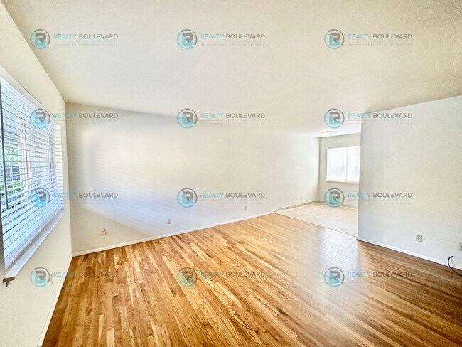 Building Photo - 1 Bedroom 1 Bath + Office next to Idlewild Park & the Truckee River