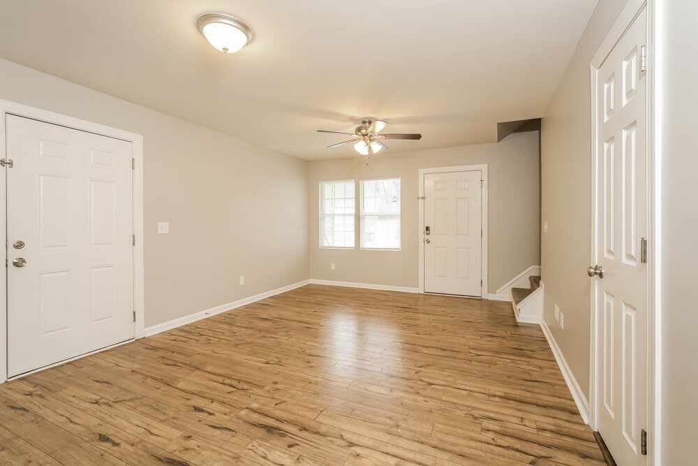 Building Photo - 4018 Mountainridge Dr