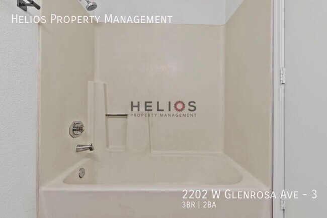 Building Photo - 2202 W Glenrosa Ave