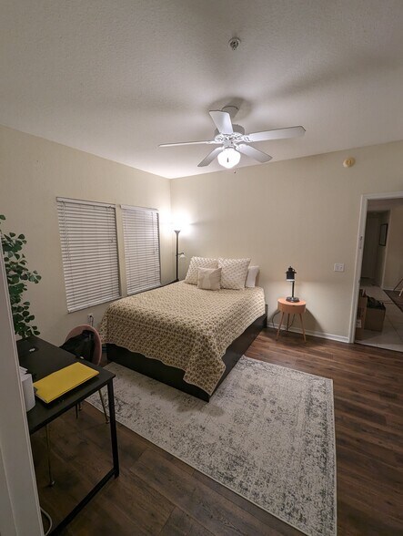 Building Photo - 5133 SW 91 Ct
