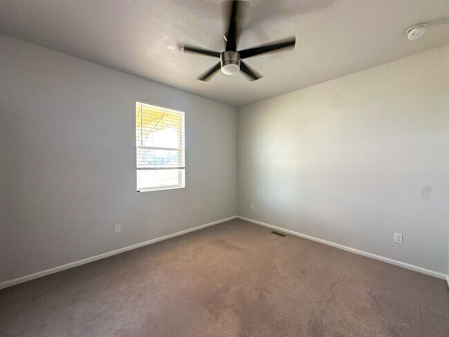 Building Photo - 17286 Bluetrail Ave