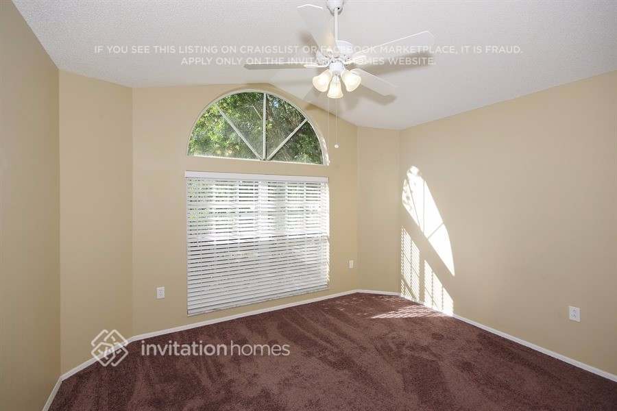 Building Photo - 447 Emerald Cove Loop