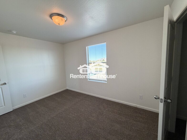 Building Photo - 3852 Princeton Ln