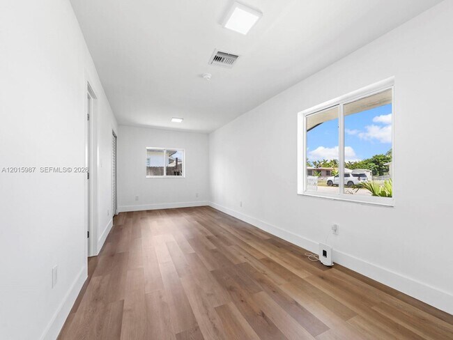 Building Photo - 10530 SW 146th St
