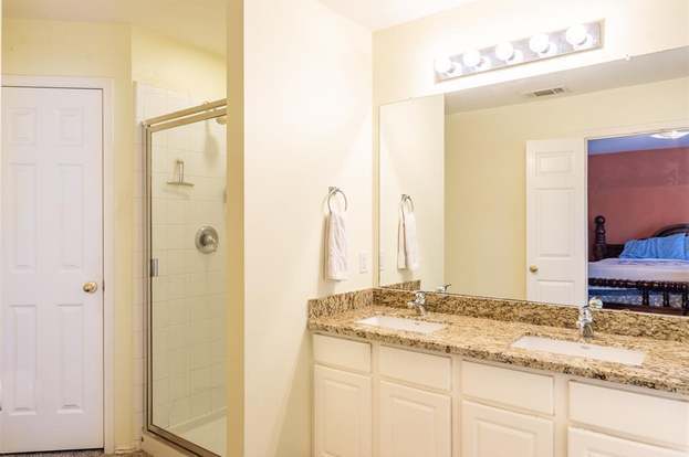 Building Photo - 17523 Poplar Canyon Ln