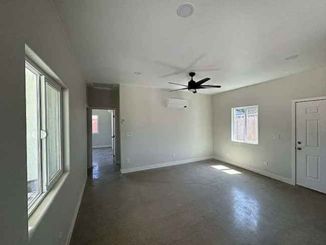 Building Photo - *** First month FREE if approved on or before 7/15/2026***Charming & Welcoming Solar 2bed 1bathro...