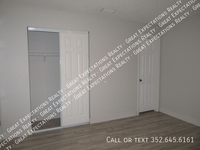 Building Photo - 1309 NE 20th St