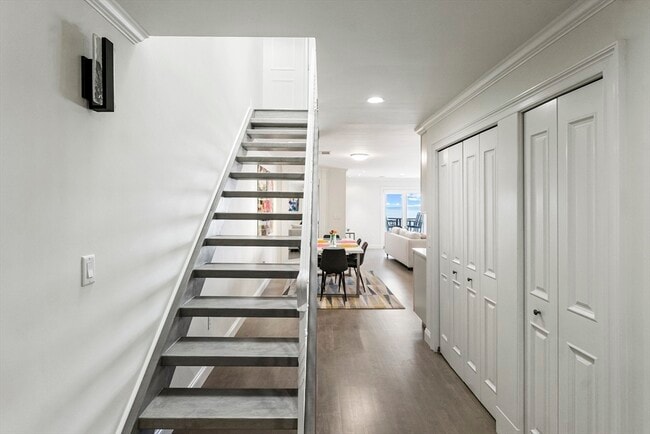 Building Photo - 64 Cliffside Dr