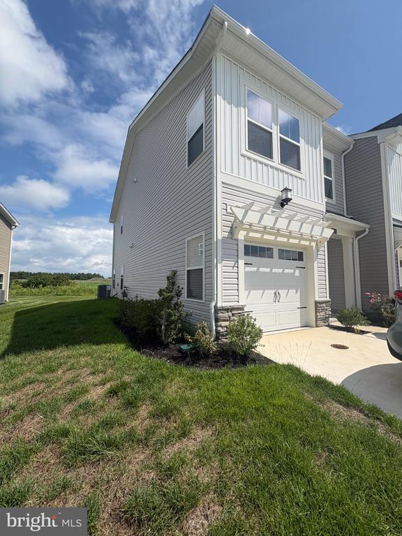 Building Photo - 2197 Winterberry Ln