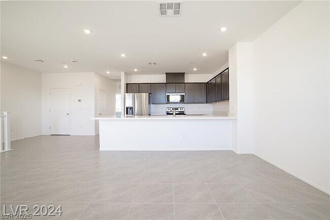 Building Photo - 5613 Steampunk St