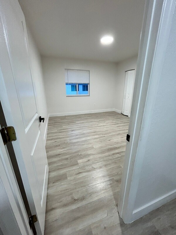 Building Photo - 441 NW 12th Ave
