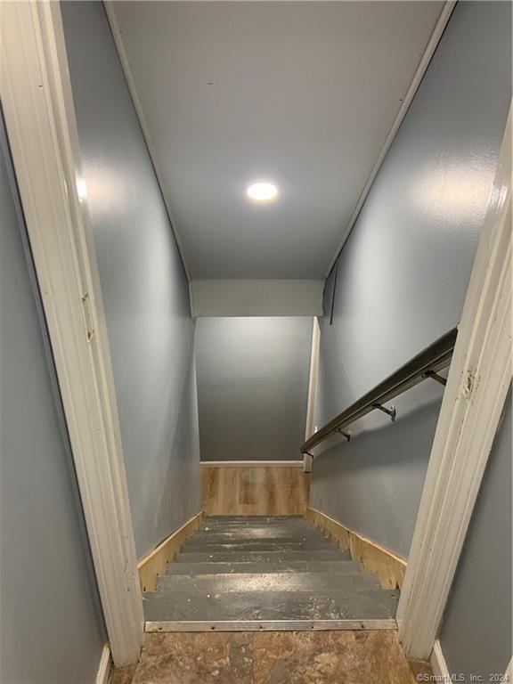 Building Photo - 9 Beech St