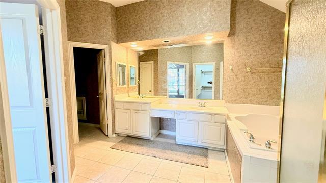 Building Photo - 9312 Vista Cir