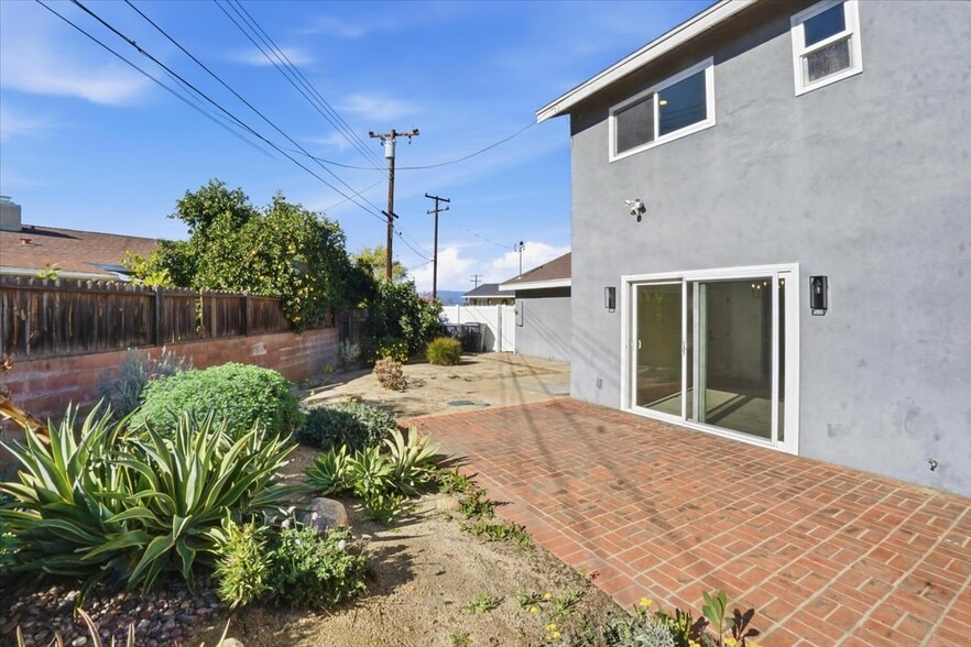 Building Photo - 1410 Pleasantview Dr
