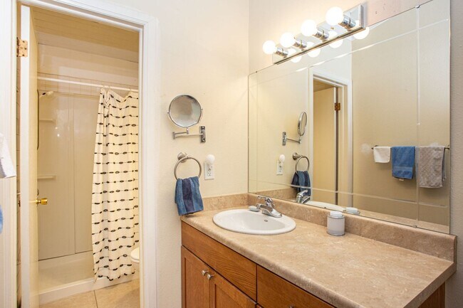 Building Photo - 1148 American Way