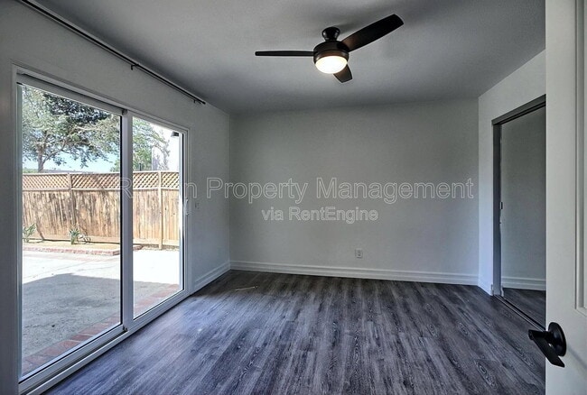 Building Photo - 2585 Warbler Ave