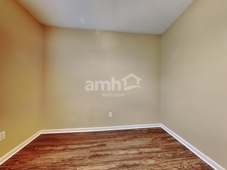 Building Photo - 7295 US Open Blvd