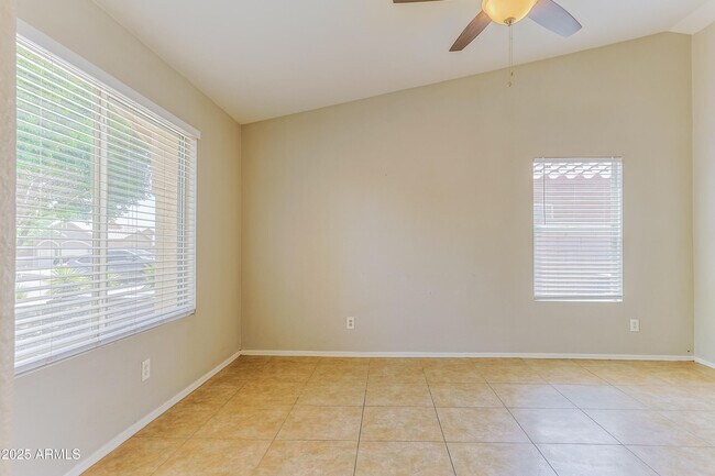 Building Photo - 10736 E El Moro Ave