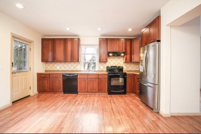 Building Photo - 57 Worthen St