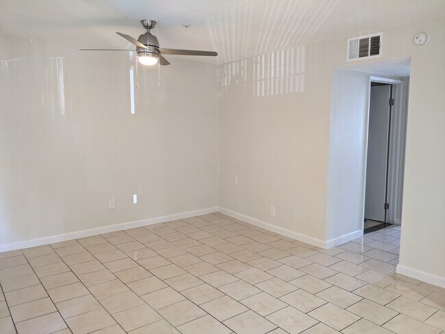 Building Photo - Beckwood Apartments