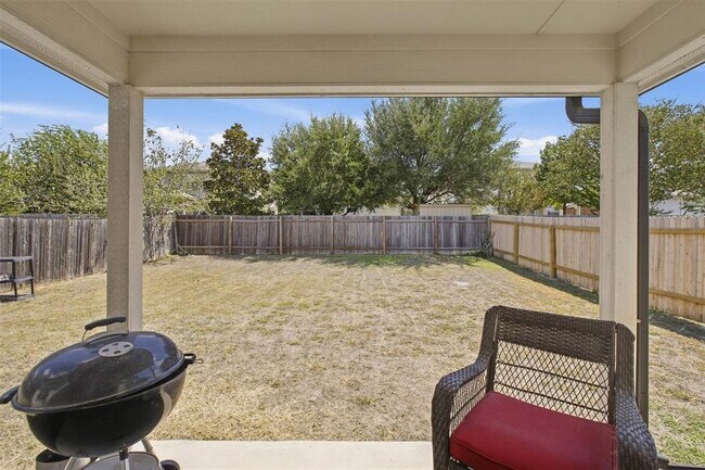 Building Photo - 912 Sweet Leaf Ln