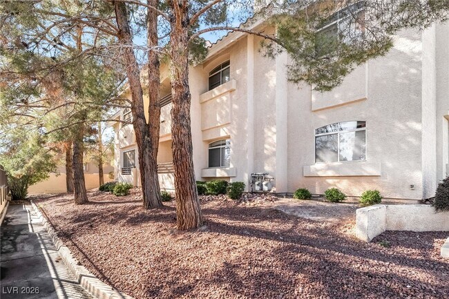 Building Photo - 3320 S Fort Apache Rd