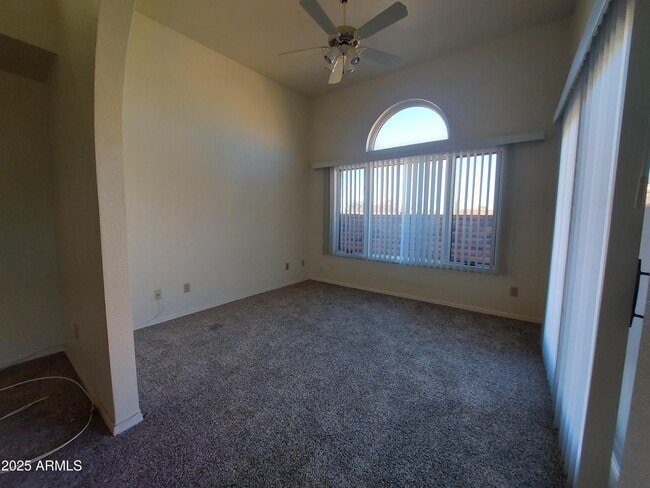 Building Photo - 2817 Vía Del Oesta