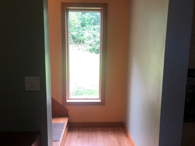 Building Photo - 166 Rocky Top Rd