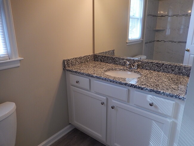 Building Photo - 502 Tyler Run Dr