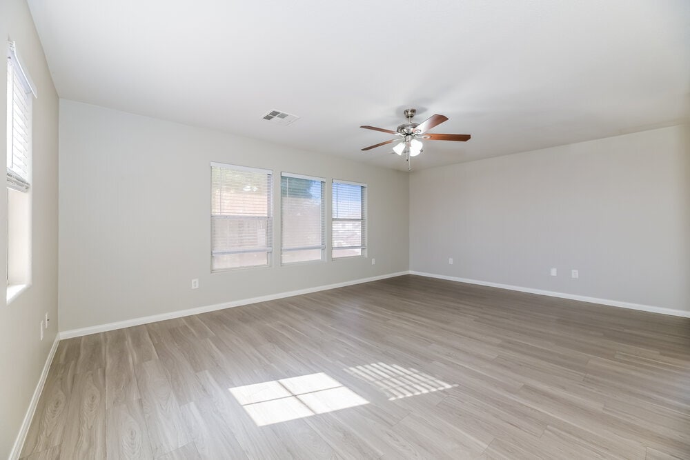 Building Photo - 6035 N Hidden Summit St