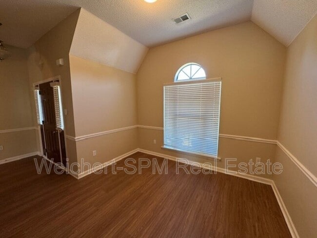 Building Photo - 35 Mulberry Cove