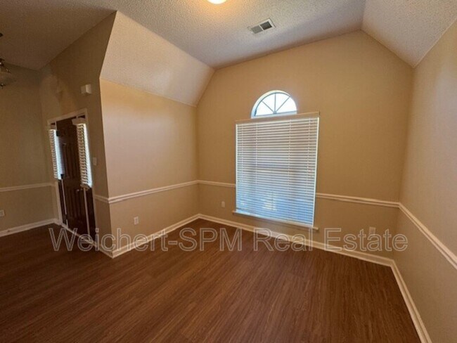 Building Photo - 35 Mulberry Cv