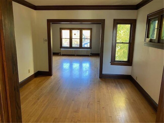 Building Photo - 2613 E 24th St