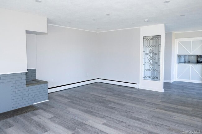 Building Photo - 58 On the Green