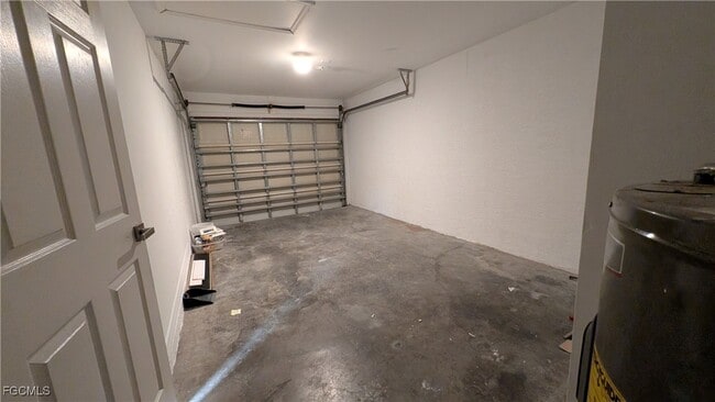 Building Photo - 5114 27th St SW