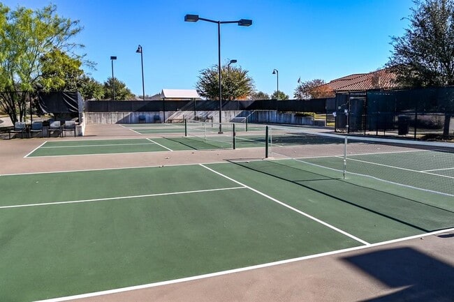 Building Photo - 2500 Portici Pass