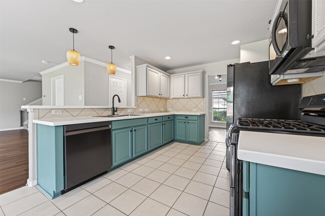 Building Photo - 26522 Marble Falls Bend