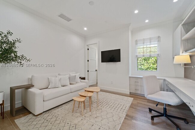 Building Photo - 5851 SW 77th Terrace