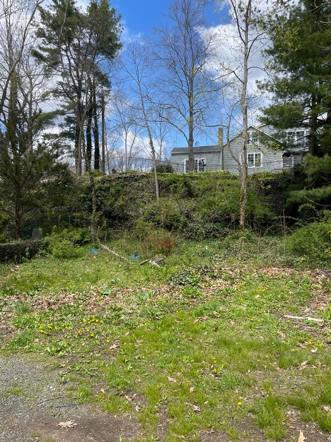 Building Photo - 50 Grove St