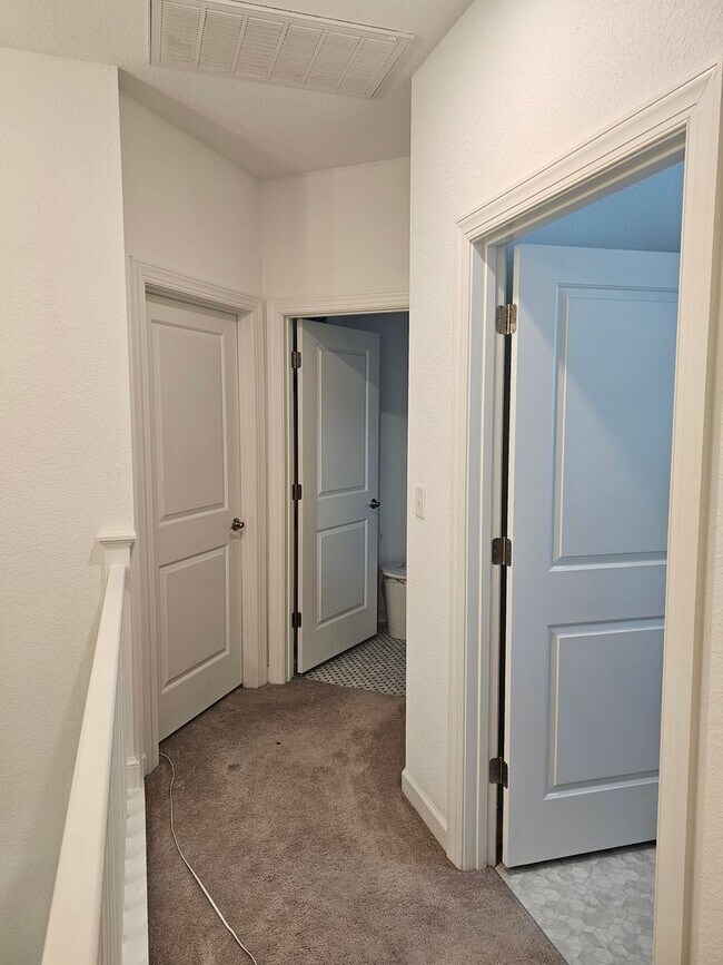 Building Photo - 1949 Bexley Ln