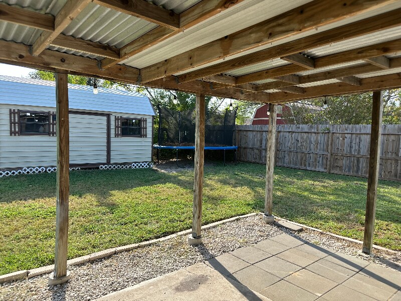 Building Photo - 837 Orleans Dr