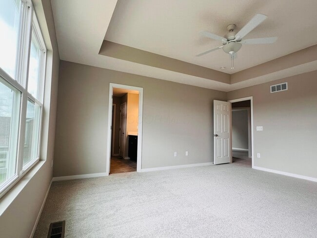 Building Photo - 7101 Unitas Lp