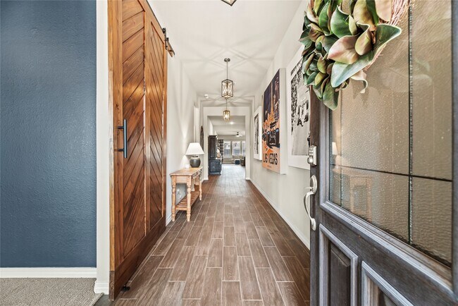 Building Photo - 9019 Stanley Oak Dr