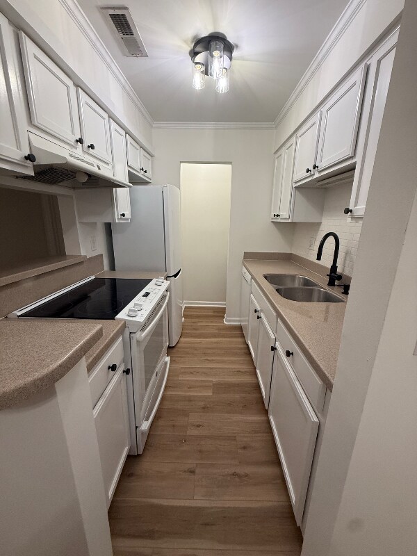 Building Photo - 341 W Coleman Blvd