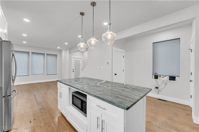 Building Photo - 4210 Peach Ct