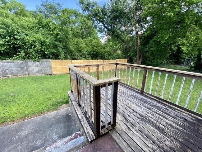 Building Photo - 3704 Timbercrest Dr NW