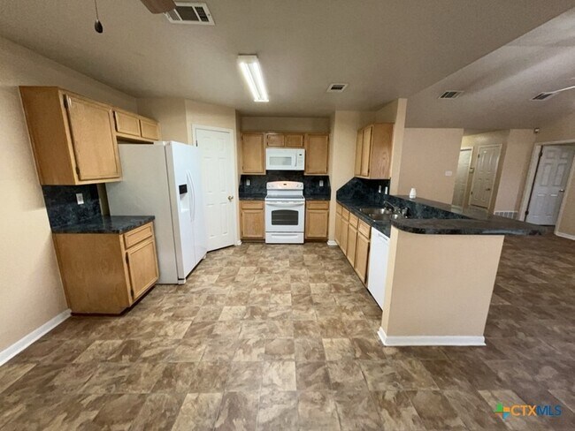 Building Photo - 2707 Casey Dr