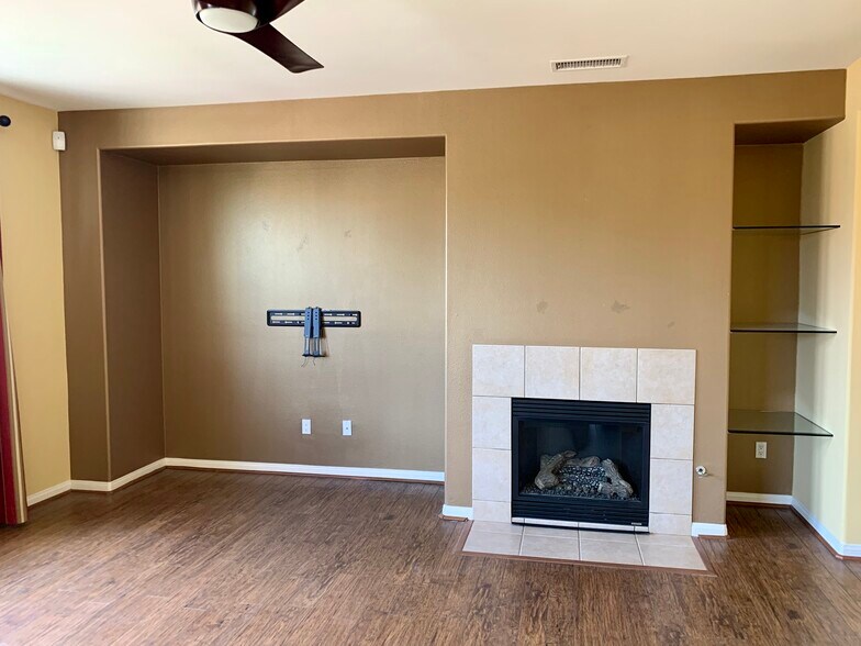 Living Room - 4153 Via Mattina