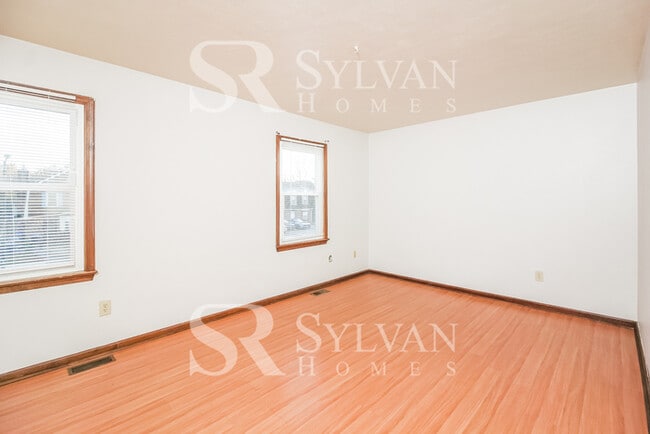 Building Photo - Find Your Oasis Here