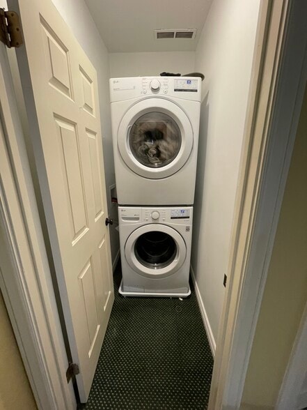 Building Photo - 486-1 E 3rd Ave